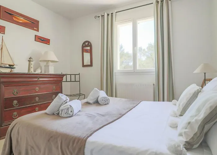 Villa Peaceful With Infinity Pool, 10' From The Center Of