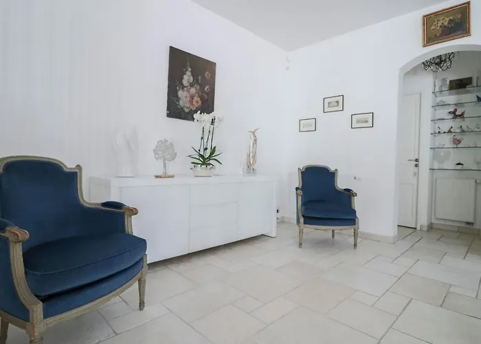 Peaceful With Infinity Pool, 10' From The Center Of * 昂蒂布