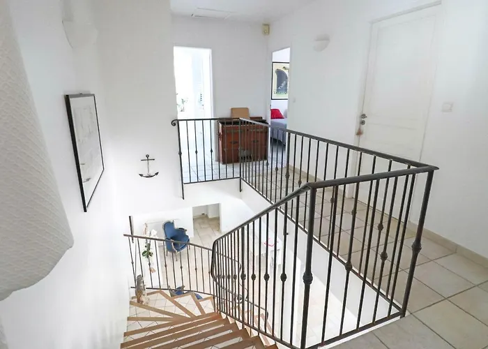 Peaceful With Infinity Pool, 10' From The Center Of 别墅 *