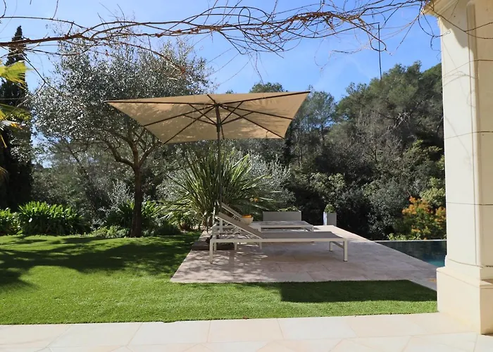 Villa Peaceful With Infinity Pool, 10' From The Center Of *